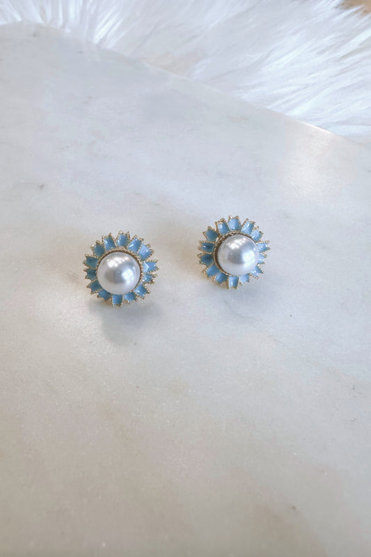 Pearl Flower Stud