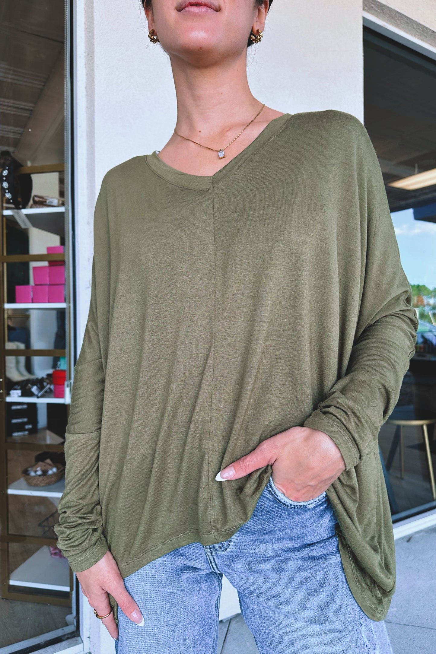 Tess Curved Hem Top